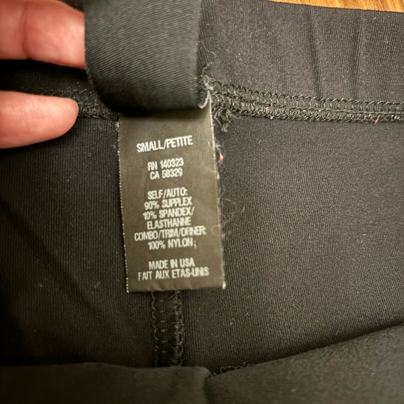 “Ruhe NYC” Maternity Leggings, Size Small, Black, Stretchy, Soft, EUC - Picture 6 of 7